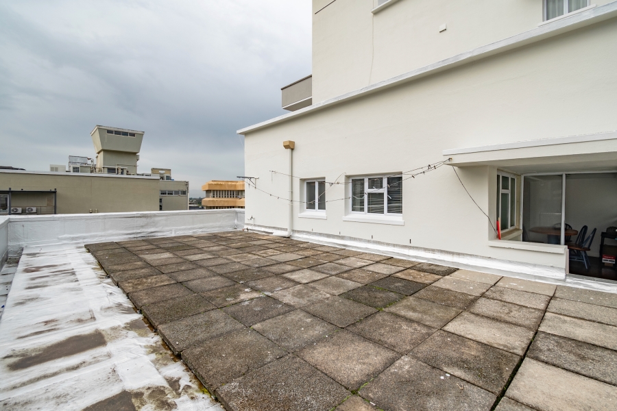 1 Bedroom Property for Sale in Constantia Western Cape